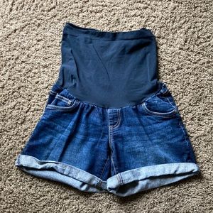 Indigo blue full panel maternity jean shorts size Medium